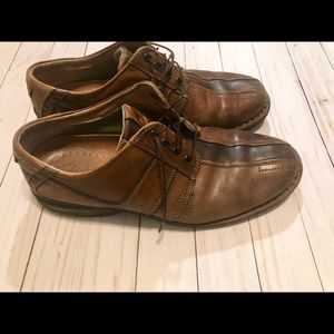 Men’s Clark’s Sz 12